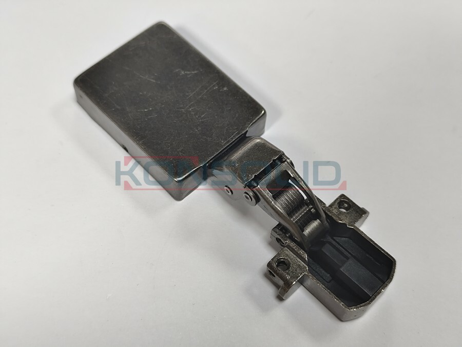Soft-closing hinge for alu