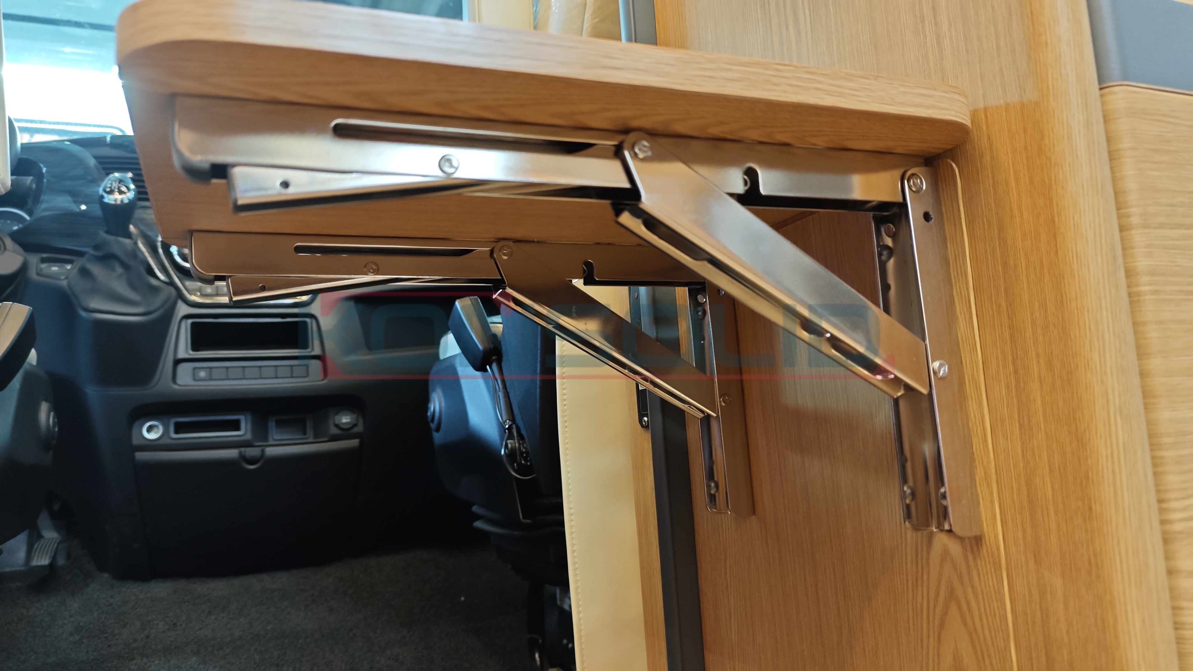 Decorative shelf supports
