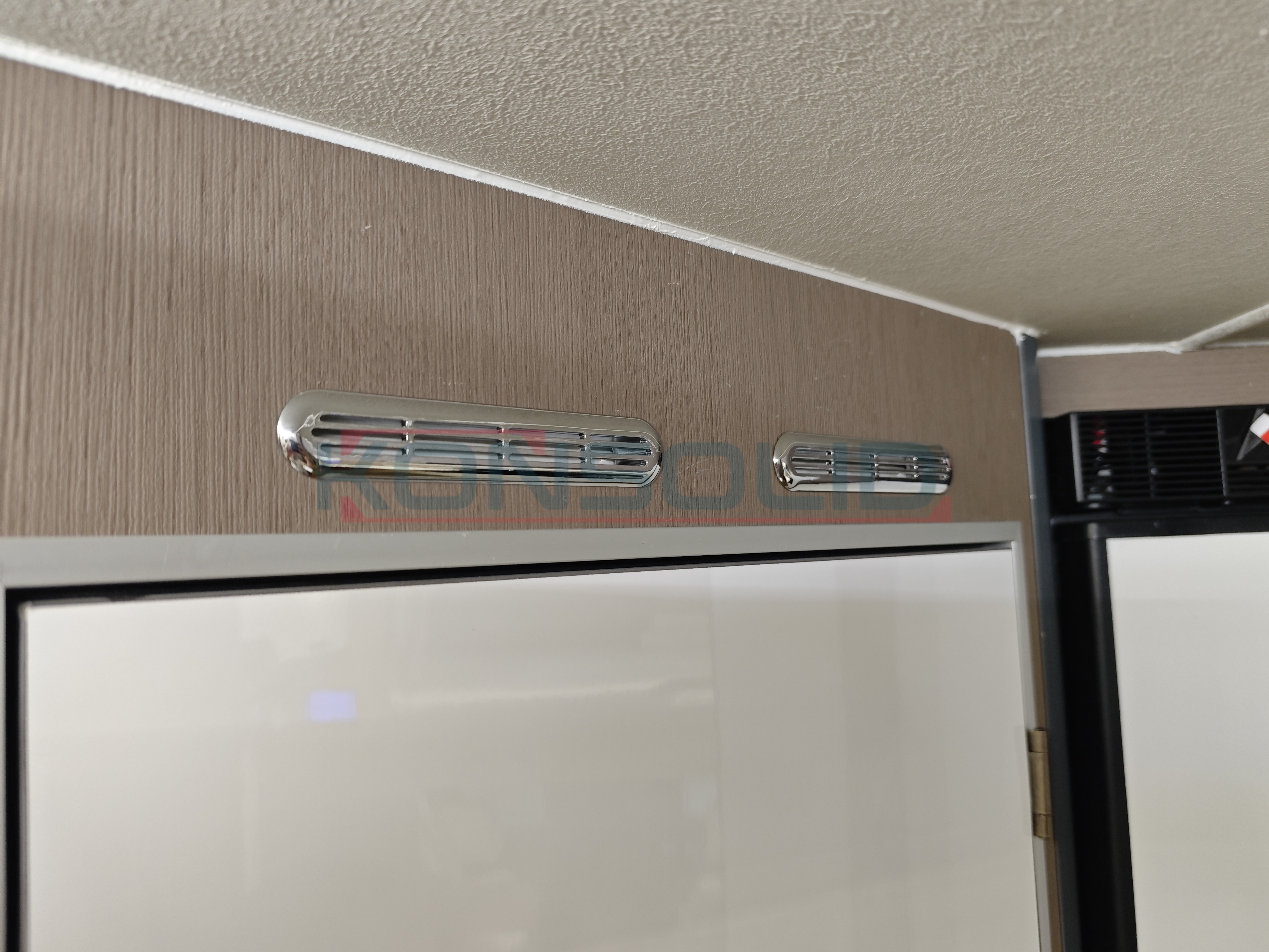 Drawer vent cap