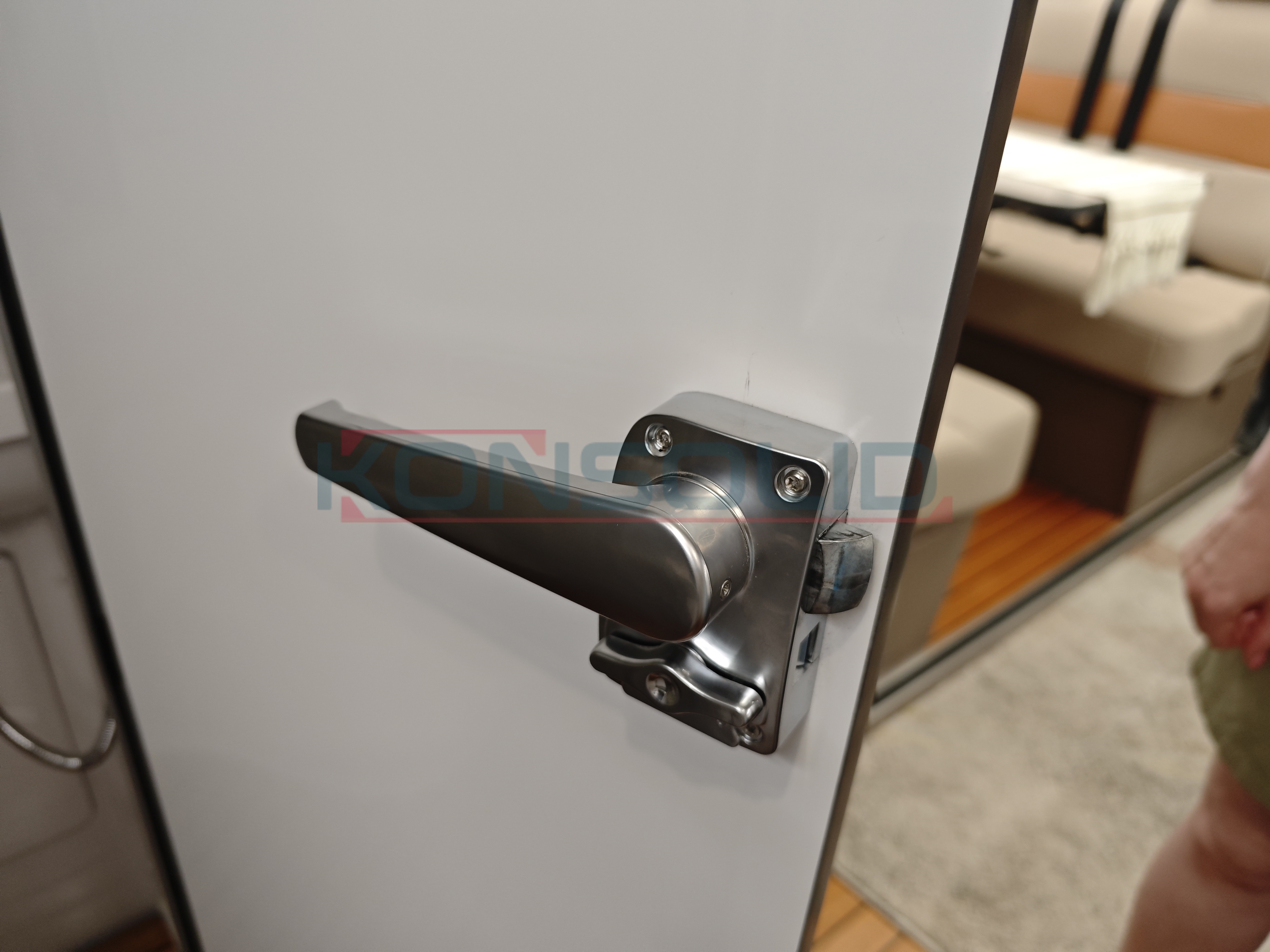 Washroom door handle